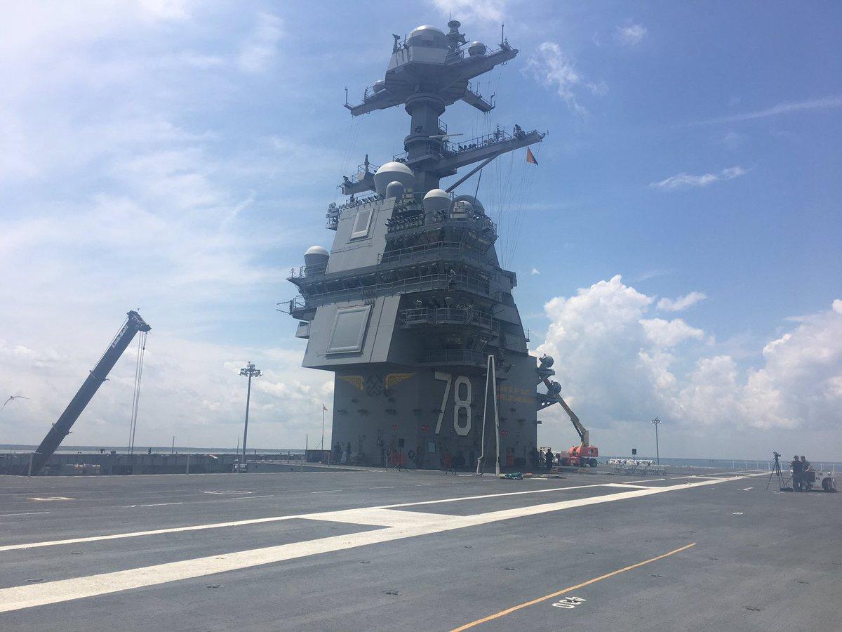 美国福特号航母抗爆测试,探索先进军事科技的尖端领域,美国福特号航母抗爆测试,探索军事科技尖端领域的壮举