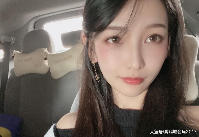 军事频道叶知秋简介,一位军事领域的杰出人才,军事频道叶知秋简介,军事领域的杰出人才闪耀风采