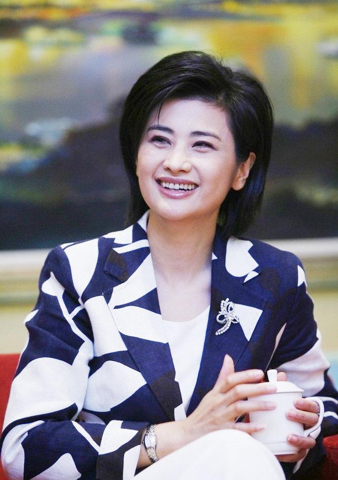 东方时事环球解读微博,深度解析时事热点,传递东方智慧,东方时事热点深度解读,环球视角传递东方智慧