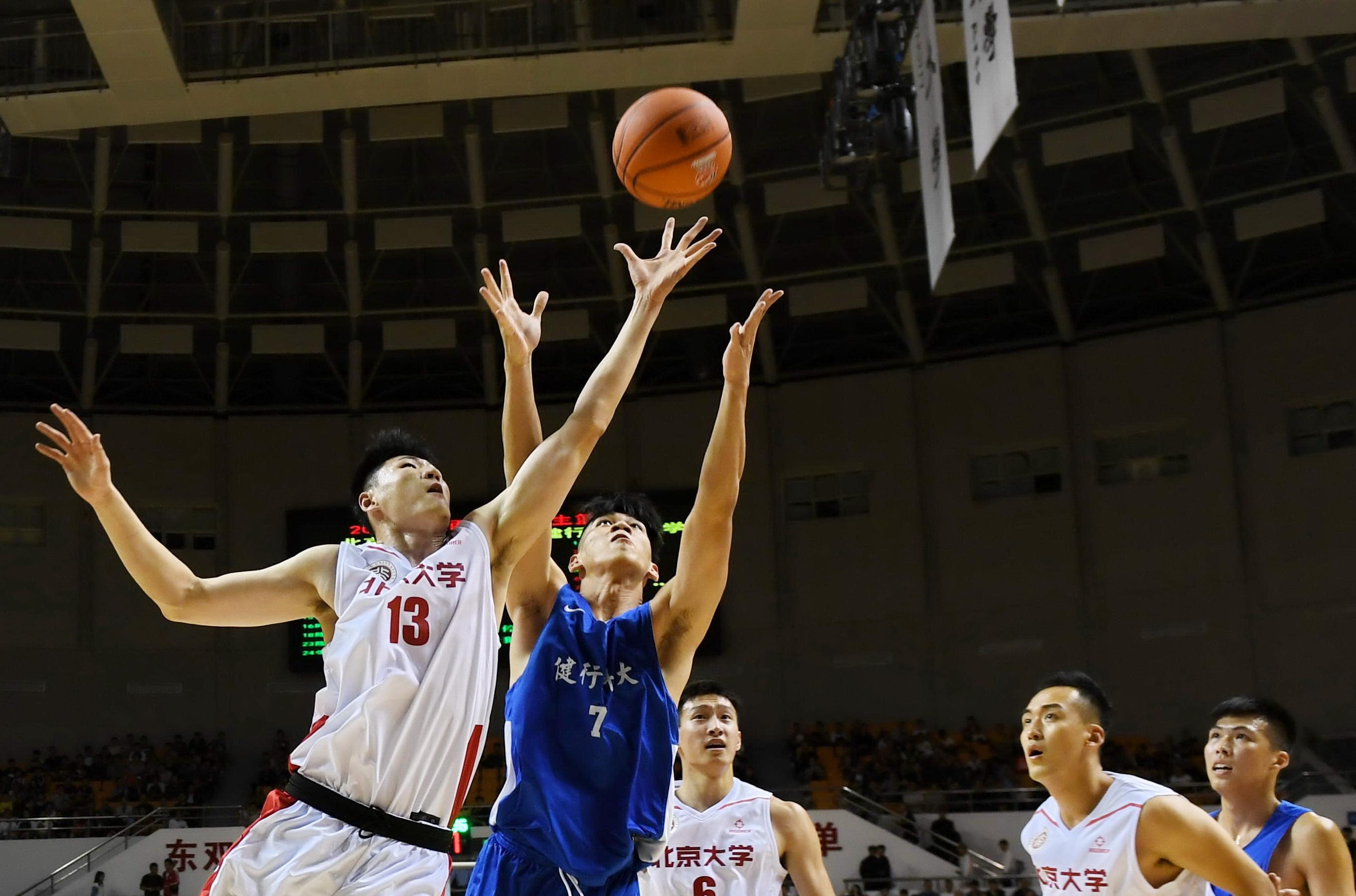 今晚中央4台海峡两岸重播视频,深度解读两岸关系的新发展,中央四台重播两岸关系新发展深度解读视频