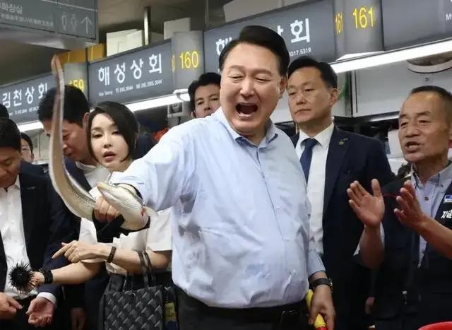 军事专家刘晓非,卓越军事生涯的见证与启示,军事专家刘晓非,卓越军事生涯的启示与借鉴