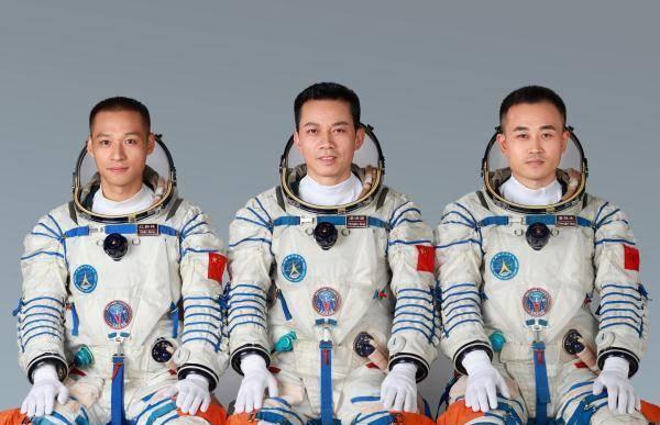 甘肃空军基地,中国西北的空中堡垒,甘肃空军基地,中国西北的空中堡垒之眼