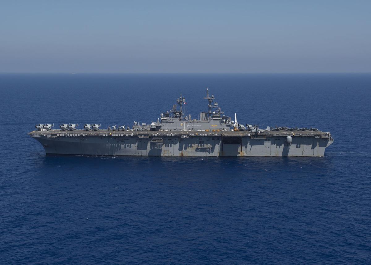 黄蜂级两栖攻击舰的退役时间,考量因素与未来展望,黄蜂级两栖攻击舰的退役考量与未来展望