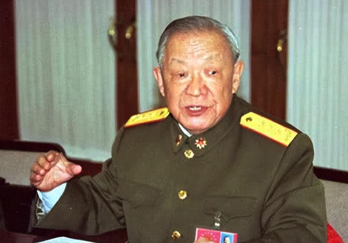 国防部长与军区司令的区别,职责、职能与权力差异探讨,国防部长与军区司令的职责、职能与权力差异深度解析,区别探讨