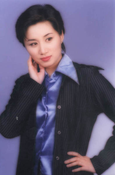 军事节目主持人的风采,那些闪耀的明星与图像印记,军事节目主持人的风采,明星闪耀与图像印记的魅力展现