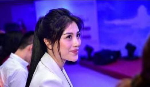 葛天裤裆藏雷丢人现眼，一场意外引发的深度思考，葛天裤裆藏雷事件，意外引发的社会深度思考