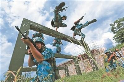 蛟龙突击队反恐演练,锻造反恐精英的实战课堂,蛟龙突击队反恐演练,锻造反恐精英的实战锤炼