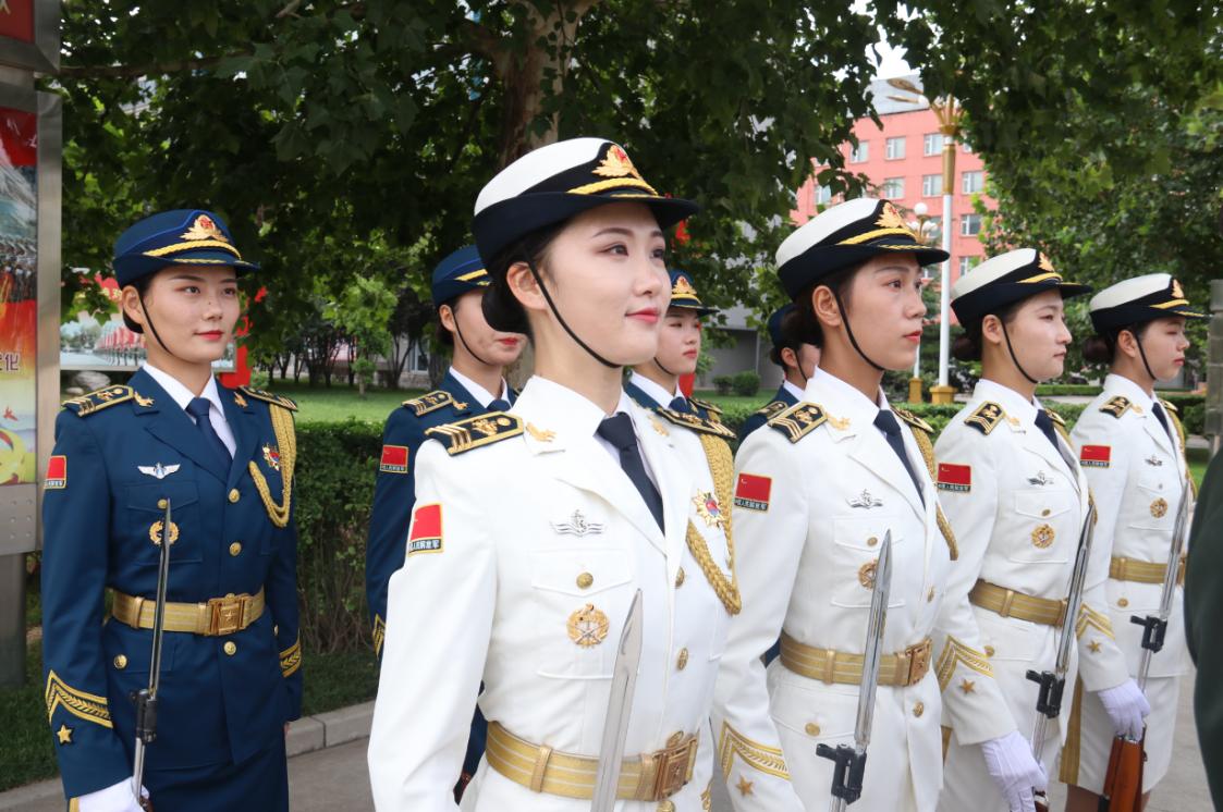 三军仪仗队现任队长，一位卓越领袖的辉煌历程，三军仪仗队现任队长，卓越领袖的辉煌人生旅程