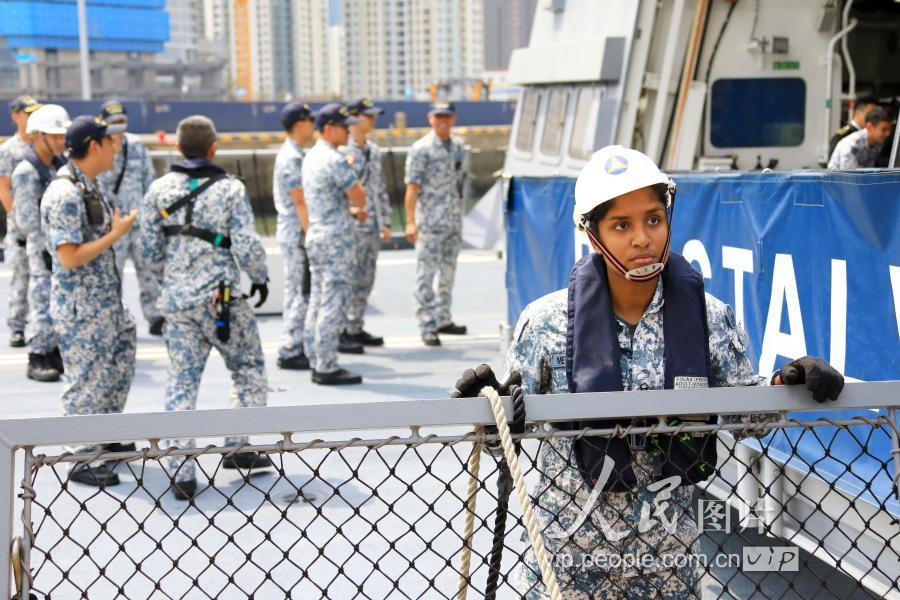 海军成立70周年海上阅兵为什么在青岛——一座海洋城市的荣耀与担当,青岛荣耀时刻,海军70周年海上阅兵展现海洋城市的担当与力量