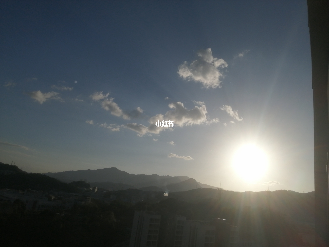 今天太阳很大,一种力量的启示,炽热日光下的启示之力