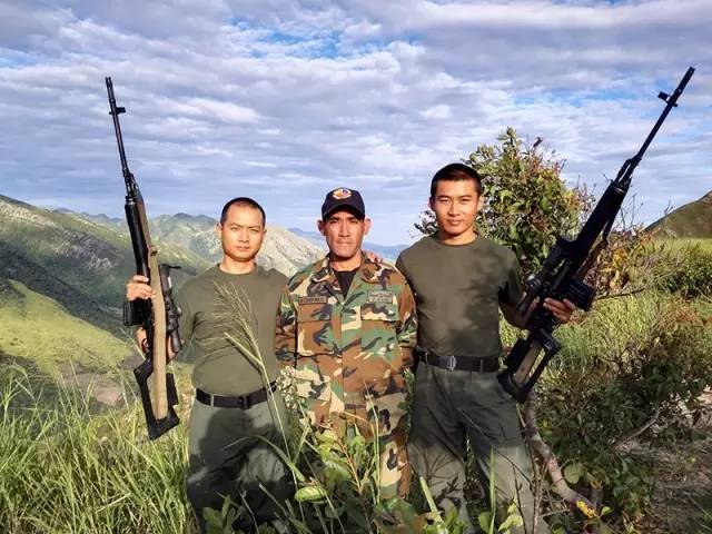 猎人学校成功毕业的中国人,荣耀与奋斗的故事,猎人学校成功毕业的中国人,荣耀与奋斗之路