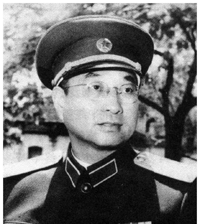 航天母舰与航空母舰,两大巨舰的对比解析,航天母舰与航空母舰,两大巨舰对比解析