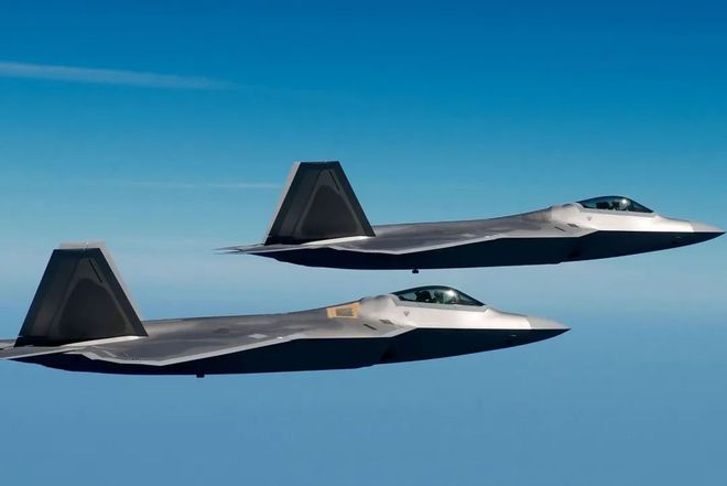 F-22猛禽战斗机怎么画,从想象到画布上的完美呈现,从想象到画布,完美呈现F-22猛禽战斗机的绘画过程