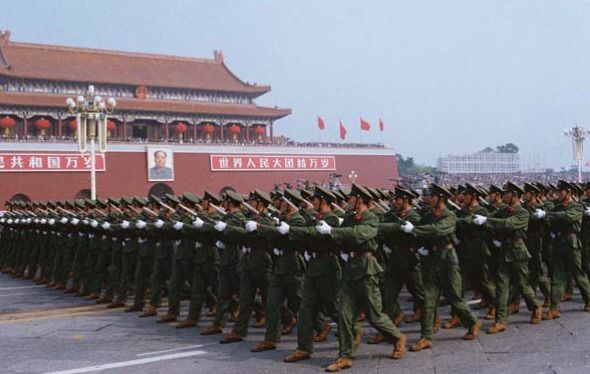 壮丽瞬间,回顾2019阅兵步兵方队的震撼视频,回顾2019阅兵步兵方队,壮丽瞬间的震撼视频