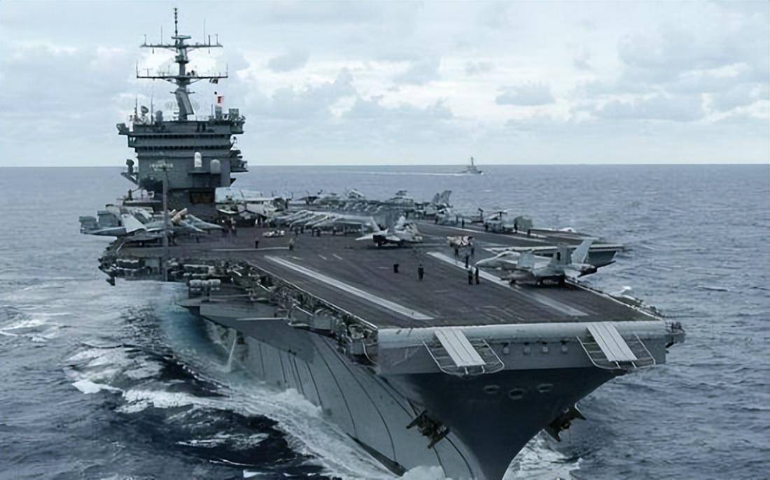 美国巨型航母,揭秘庞大的力量背后的故事,揭秘美国巨型航母,庞大力量背后的故事