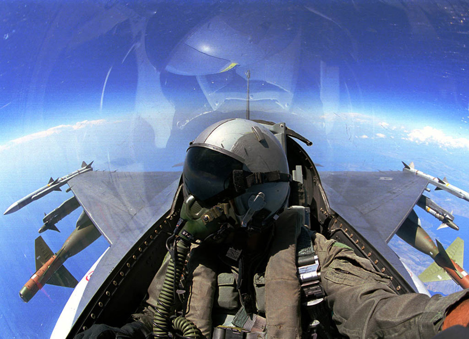 中国战斗机飞行员,英勇无畏的空中卫士,中国战斗机飞行员,英勇无畏的空中卫士守护天际