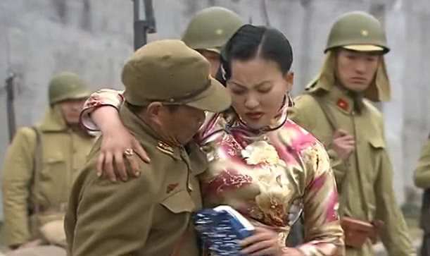 把手榴弹放进裤裆里的电视剧,剧情、争议与反思,裤裆藏弹,剧情、争议与反思的电视剧探讨