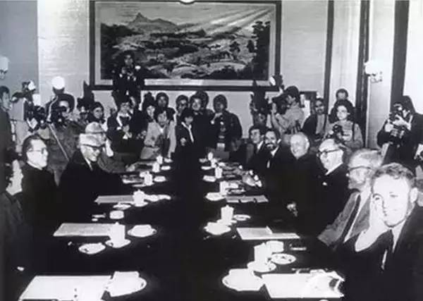 香港回归之路,历经谈判的辉煌历程,香港回归之路,谈判辉煌历程的印记