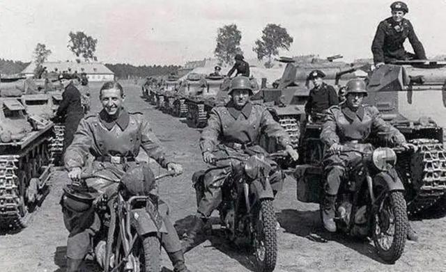 德军中央集团军群的崛起与衰落,二战中的荣耀与悲剧,德军中央集团军群的兴衰,二战荣耀与悲剧的历程