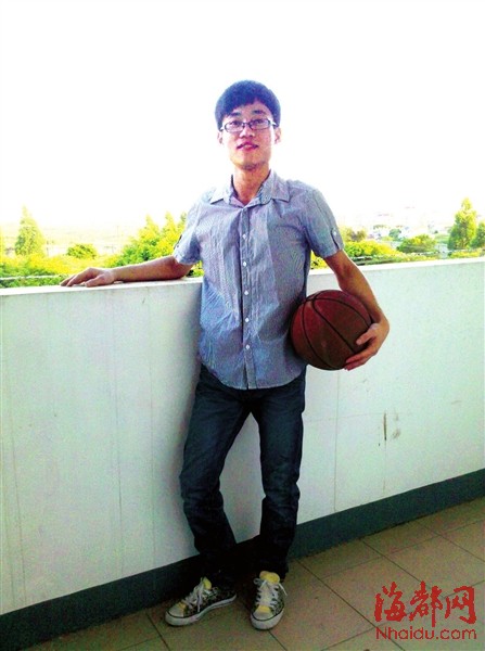 空降兵15军李伟强的英勇事迹与卓越贡献,李伟强,空降兵15军的英勇战士与卓越贡献者