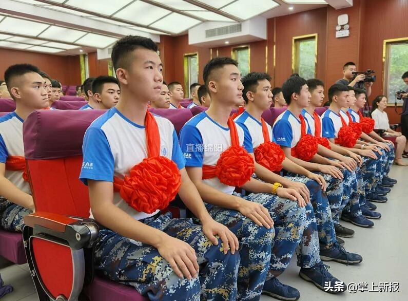 空军航空大学国际班，培养全球航空精英的摇篮，空军航空大学国际班，全球航空精英的培育摇篮