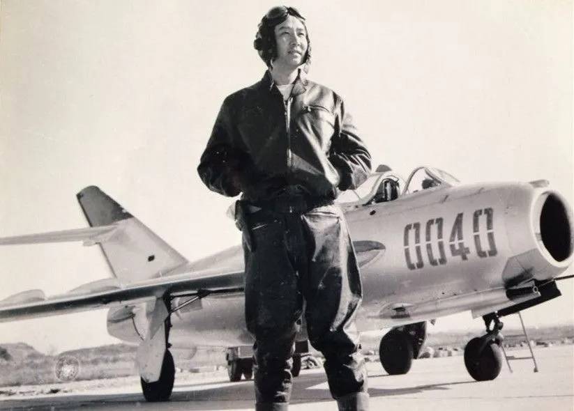 歼-15战斗机之父——罗阳的伟大贡献,罗阳,歼-15战斗机之父的卓越贡献