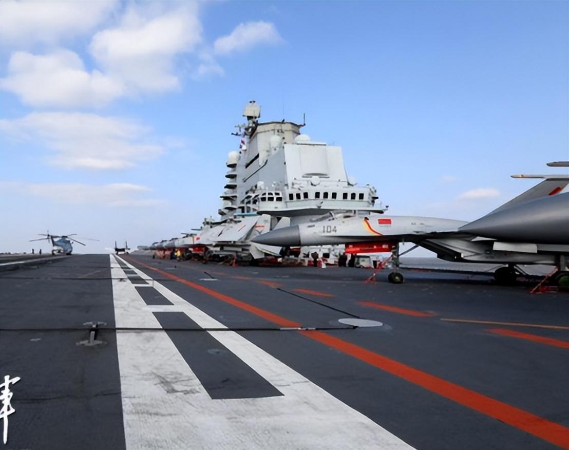 辽宁舰下水视频,揭示中国海军力量的崛起,辽宁舰下水视频展现中国海军力量的崛起势头