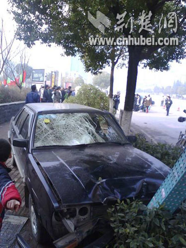 黄石车祸新闻最新消息,事故现场救援与后续处理,黄石车祸最新消息,事故现场救援与后续处理进展