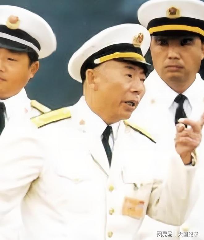 海军司令员张连忠,铁血丹心的海军领航者,海军司令员张连忠,铁血丹心的领航者