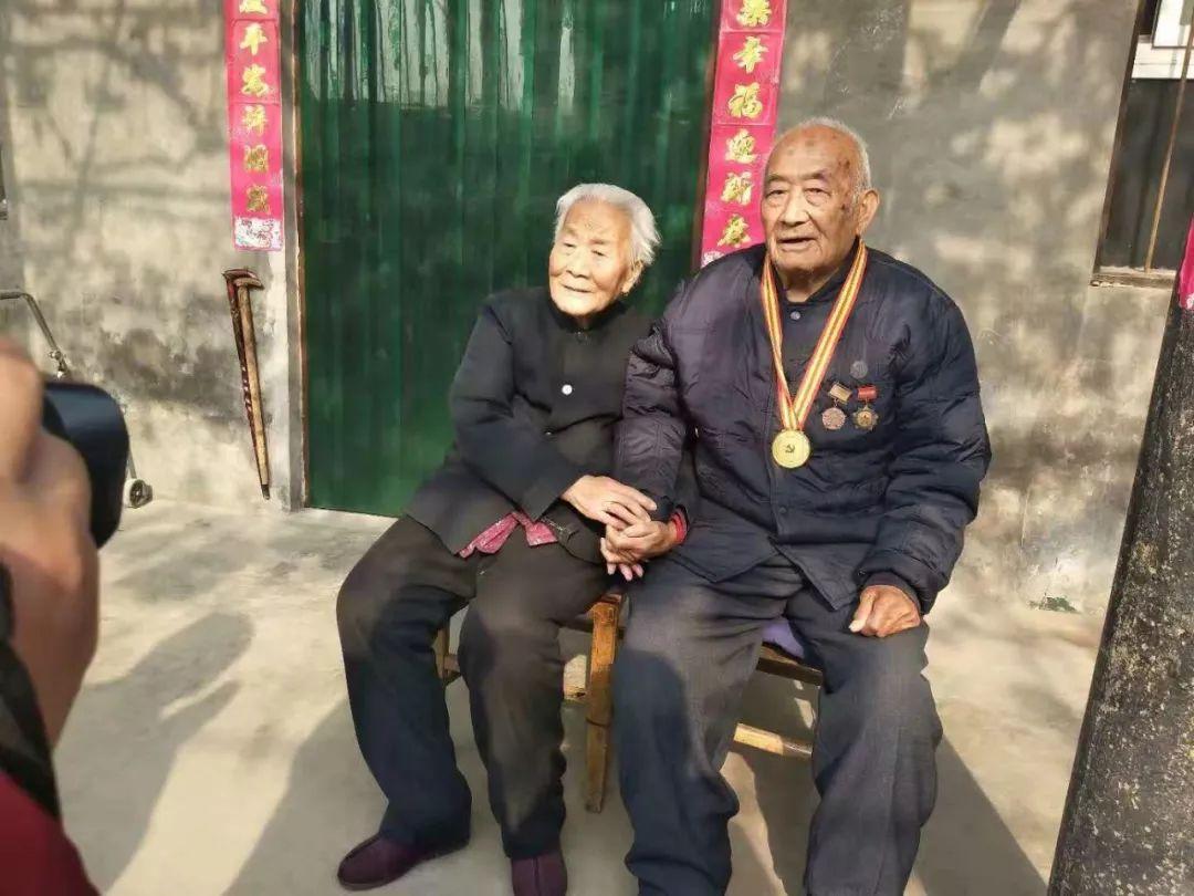 志愿军军歌KTV之夜,音乐与历史的交响,音乐与历史交响,志愿军军歌KTV之夜庆典活动