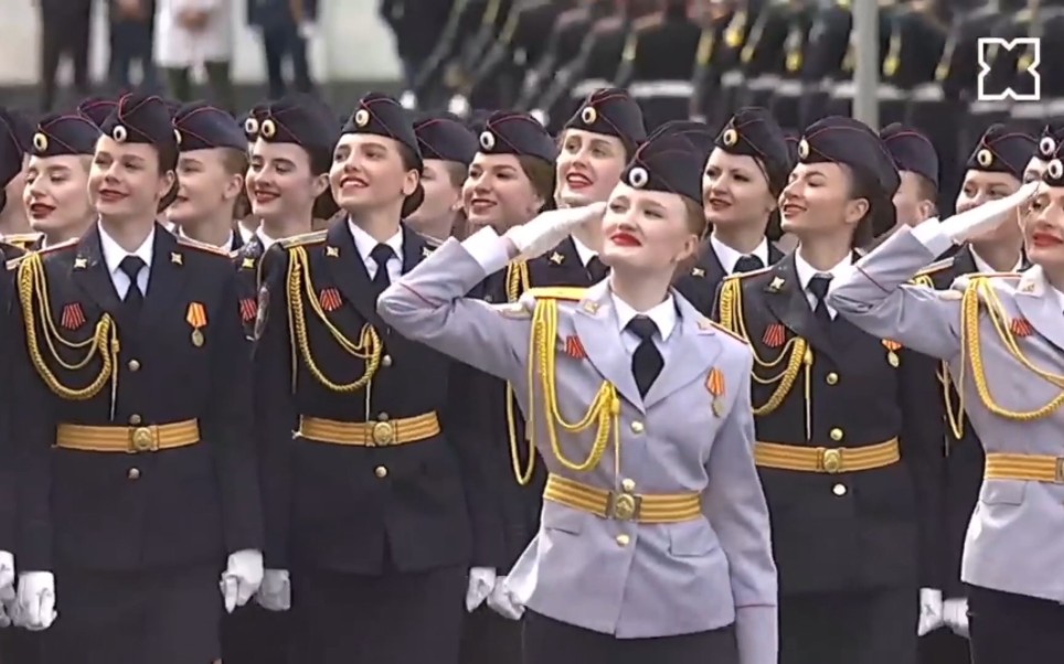俄罗斯女兵仪仗队阅兵视频,展现力量与荣耀,俄罗斯女兵仪仗队阅兵,力量与荣耀的展现