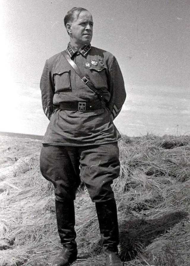 集团军医院级别，深度解析其职能与地位，集团军医院级别深度解析，职能与地位的全面透视