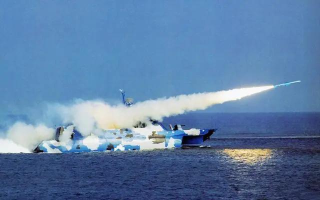 关于中国海军的022型导弹艇排水量的研究分析,中国海军022型导弹艇排水量研究分析