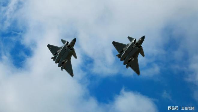 中美战机在台海交锋,深度解读与前景分析,中美战机交锋台海,深度解读与未来前景分析