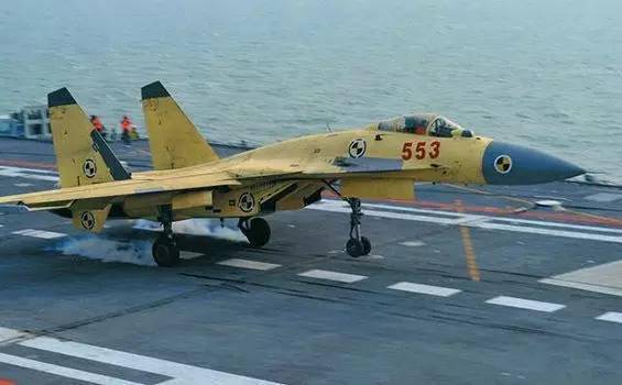 歼-15战斗机,背后的发明者与英雄,歼-15战斗机背后的发明者与英雄传奇