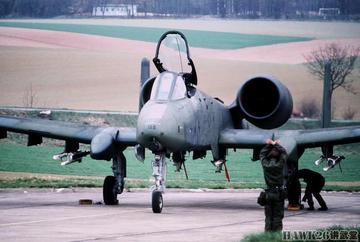 揭秘越南战争中A-10攻击机的实战威力,珍贵视频再现战场传奇,越南战争中的传奇战机,A-10攻击机的实战威力揭秘与珍贵视频回顾