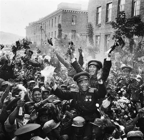 志愿军回家的合唱歌曲,音乐中的荣耀与情感交融,志愿军归来的荣耀与情感,合唱歌曲中的历史回响