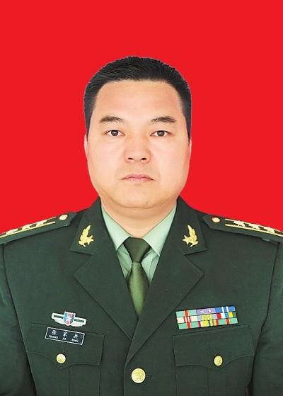 丁晓兵简历照片,忠诚卫士的非凡人生,丁晓兵简历照片,忠诚卫士的非凡人生旅程