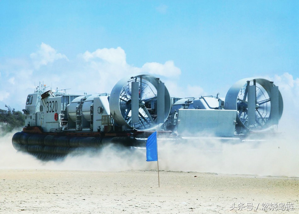 探索未来水域的先锋，726型气垫艇，探索未来水域的先锋，726型气垫艇揭秘