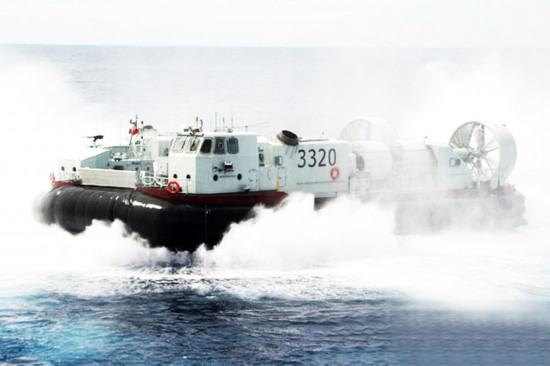 探索未来水域的先锋,726型气垫艇,探索未来水域的先锋,726型气垫艇揭秘