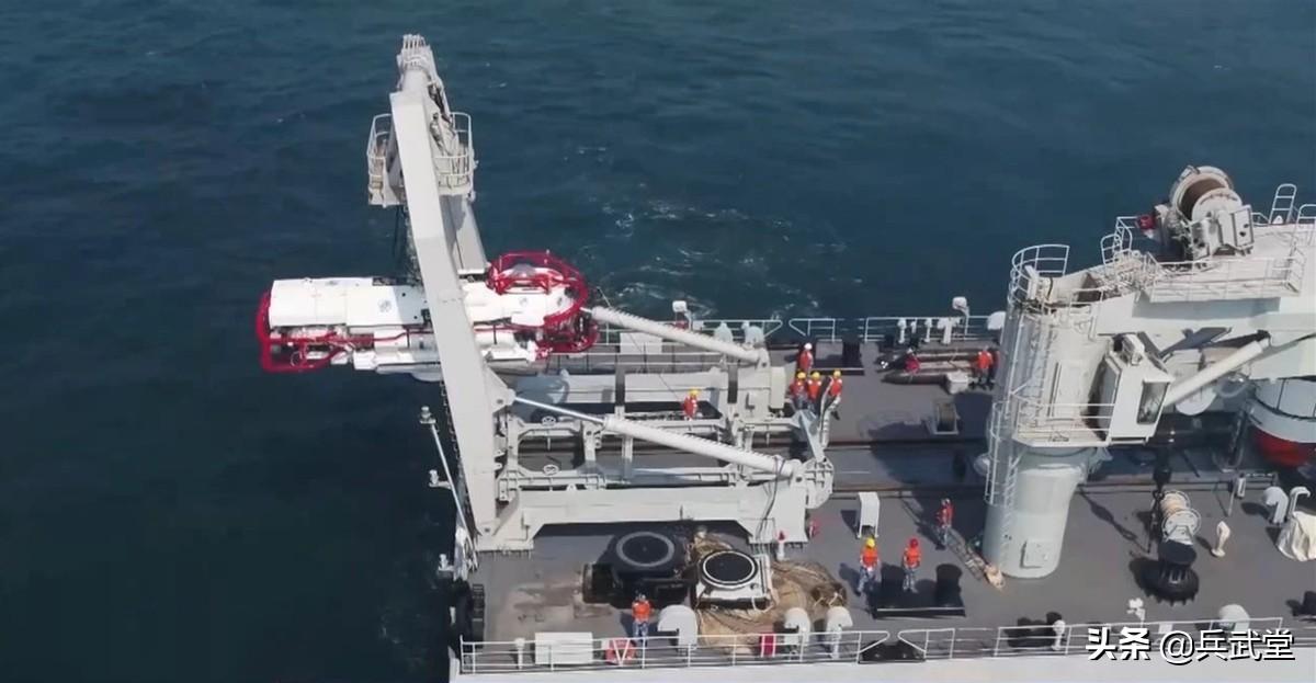 昆明舰队,钢铁之翼,守护边疆的坚定力量,昆明舰队,钢铁之翼,边疆守护的坚定力量