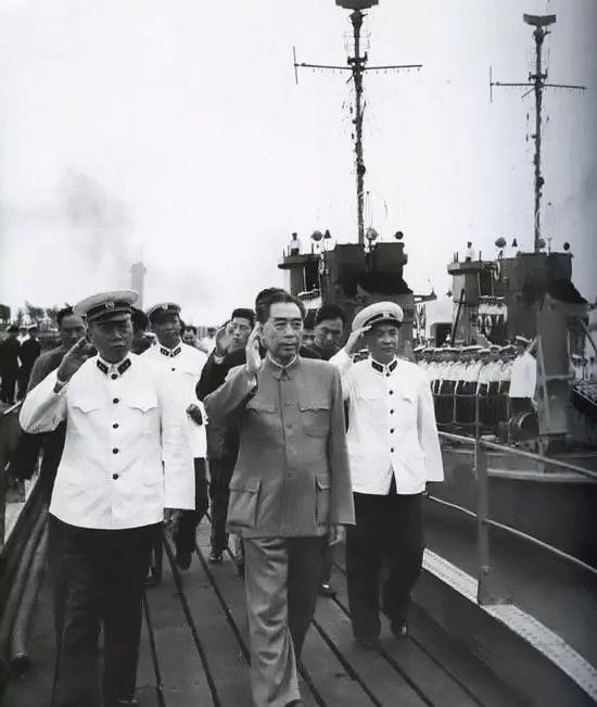 昆明舰队,钢铁之翼,守护边疆的坚定力量,昆明舰队,钢铁之翼,边疆守护的坚定力量