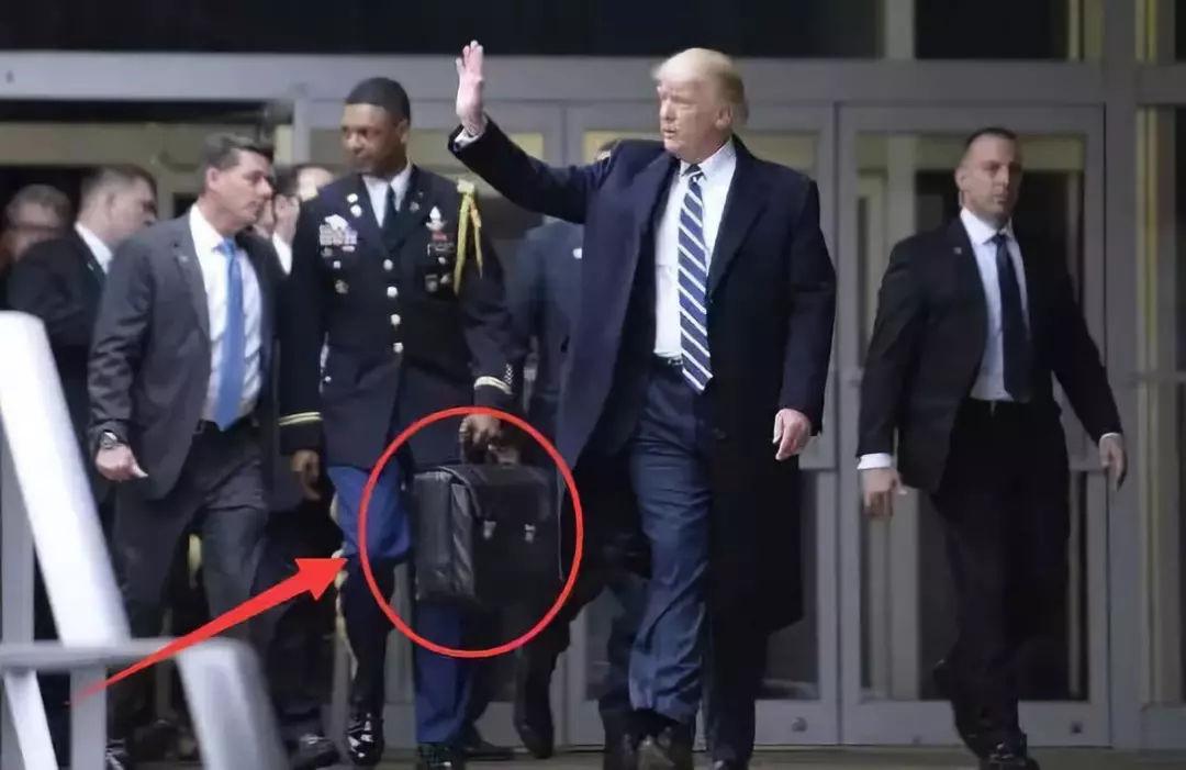 一双空军一号有1kg吗?——探究鞋重与品质的关系,空军一号鞋重与品质探究,一双鞋是否重达1kg?