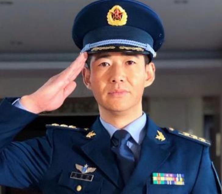 集团军参谋长是多大级别,集团军参谋长级别揭秘