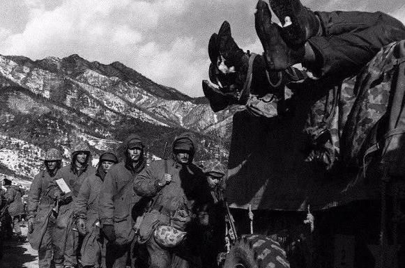 长津湖战役中的红色故事,英勇无畏的抗争与信仰的力量,长津湖战役,英勇无畏的抗争与信仰的力量——红色故事揭秘