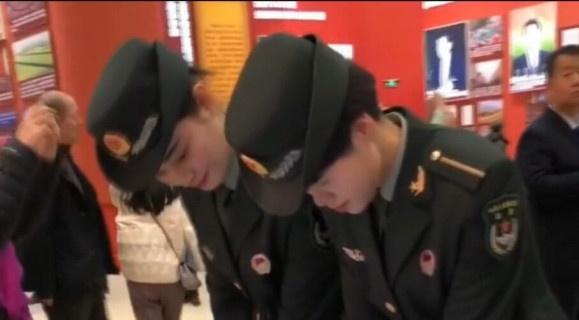 专业技术军官肩章,象征荣誉与职责的军职标志,专业技术军官肩章,荣誉与职责的象征