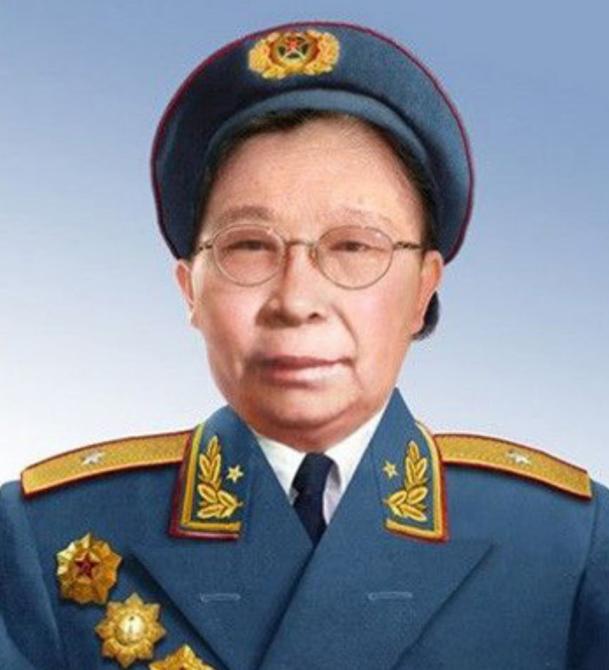 少将丁晓兵的妻子,一位背后的英雄,少将丁晓兵妻子,背后的英雄女性