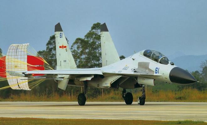 歼-11战斗机之贡献,中国国防力量的璀璨明珠,歼-11战斗机,中国国防力量的璀璨明珠与贡献