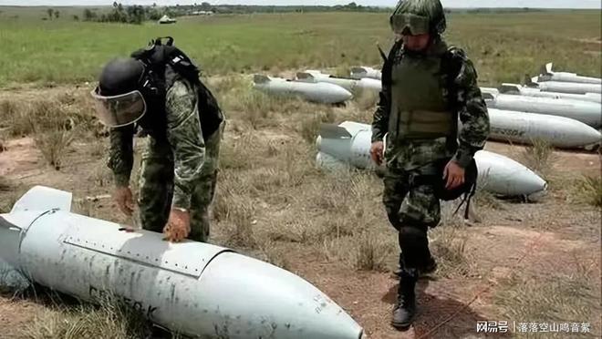 俄军大规模进军,36万兵力进入战场,俄军大规模进军,36万兵力集结备战