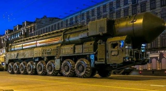 白杨洲际导弹长度,揭示冷战时代的尖端科技奇迹,冷战尖端科技奇迹,白杨洲际导弹的长度揭秘